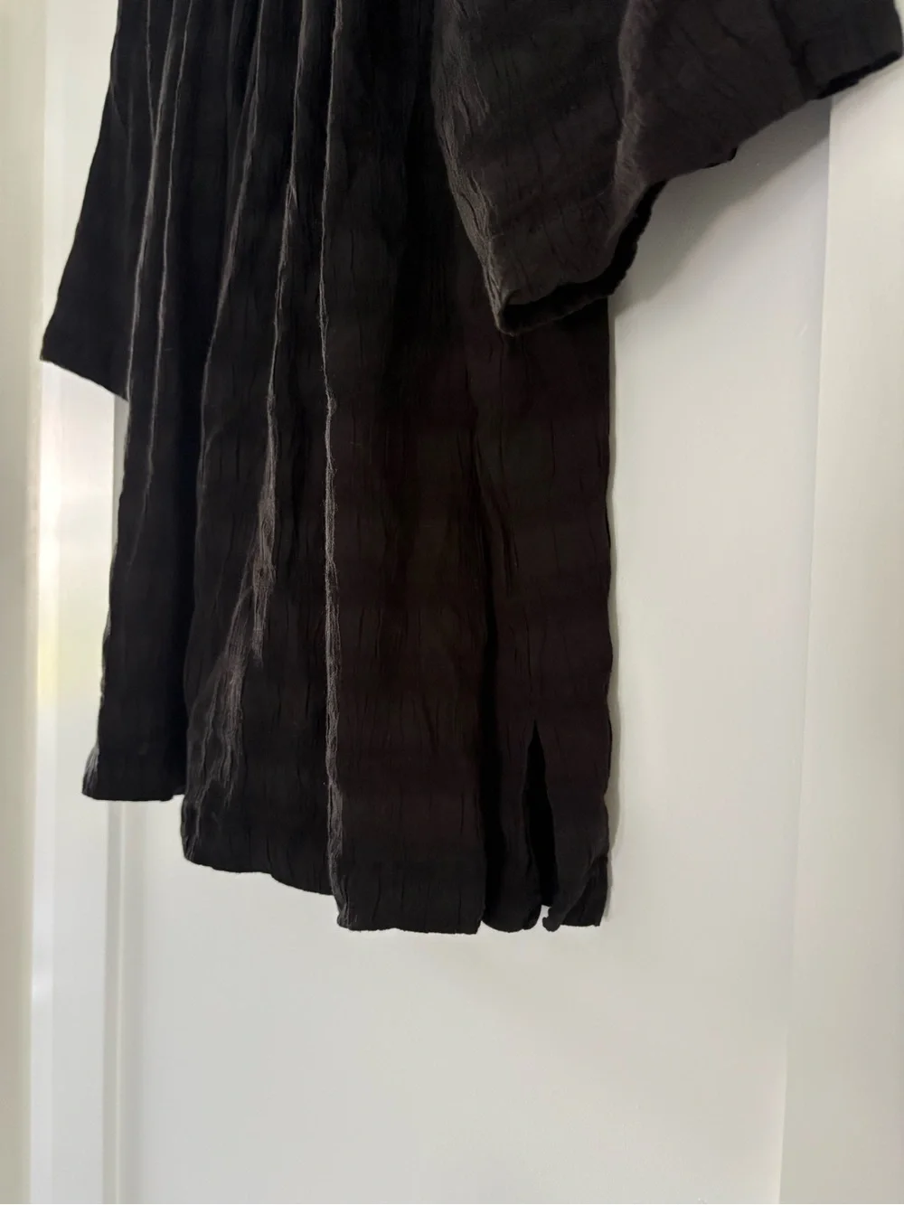 LOFT Black Textured Crinkle Off The Shoulder Blouse Sz M